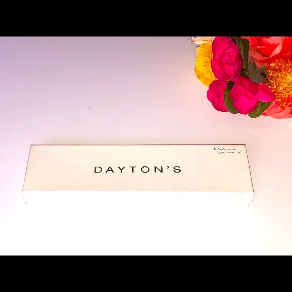 Daytons Box Dayton Hudson White Bracelet box Vintage DAYTONS MINNESOTA